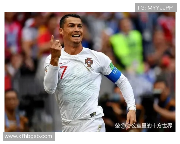 传奇足坛巨星风采再现：回顾昔日英雄的辉煌岁月与永恒经典