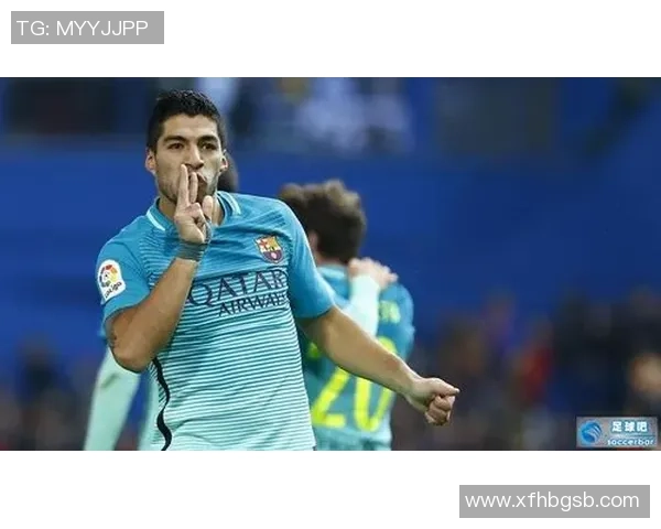 卡通版苏亚雷斯带你领略足球场上的疯狂进攻与独特魅力