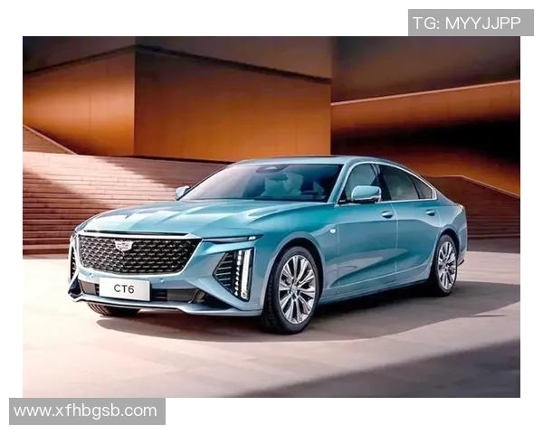 足球巨星驾凯迪拉克驰骋赛场外 释放豪华与速度的完美结合